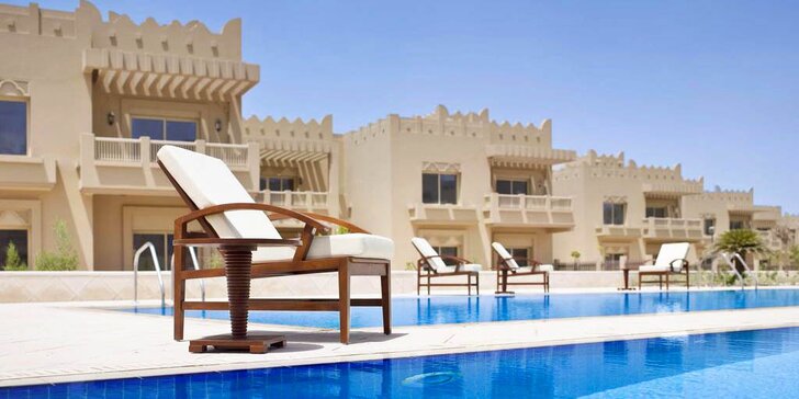 Nádherný 5* resort u soukromé pláže v Kataru: 4–11 nocí s polopenzí a spa