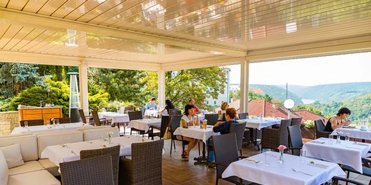 4chodové menu pro 1 nebo 2 os.: carpaccio, staročeská kulajda i hovězí líčka