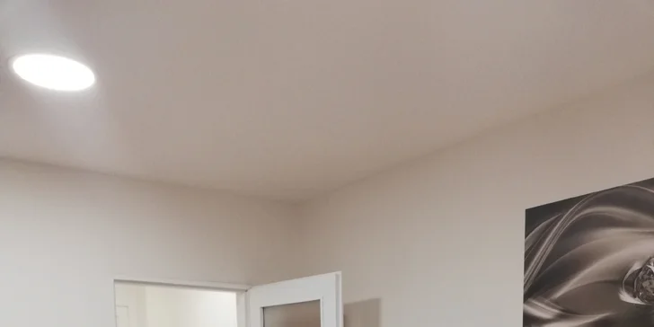 Ošetření pro pleť se sklonem k vráskám s liftingovým efektem