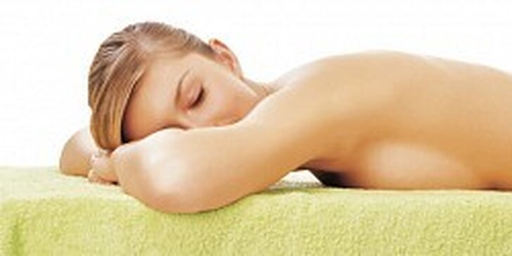 380 Kč za relaxační masáž horkými lávovými kameny v moderním salonu