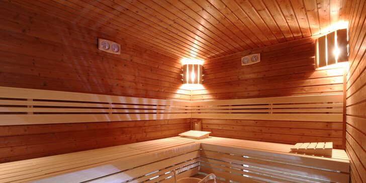 Jarní rodinný pobyt v Peci pod Sněžkou: polopenze, sauna i hlídání dítěte