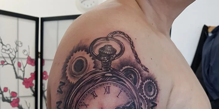Nové tetování od tatéra Wang D z DA Ink u náměstí Jiřího z Poděbrad