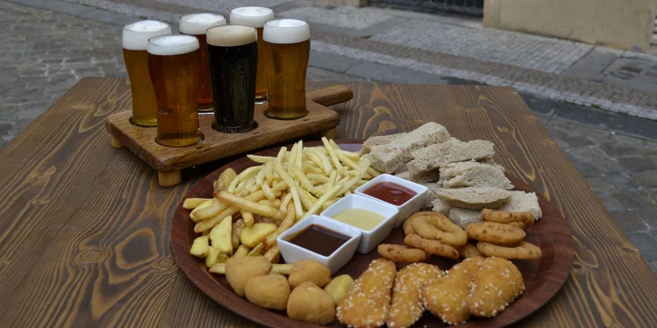 6 druhů piv, omáčky, přílohy, smažený sýr, řízek i nugetky pro 2 i 4 osoby