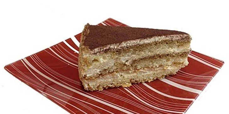 490 Kč za domácí Tiramisu dort s dovozem v Praze zdarma v hodnotě 690 Kč