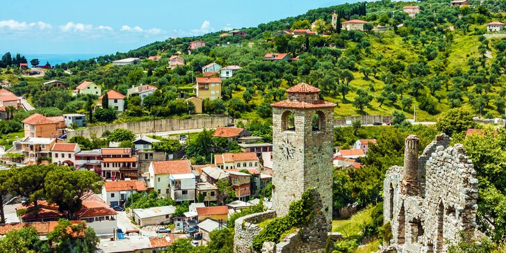 7 nocí v letovisku Bar v Černé Hoře se snídaní, letenky či autobus za příplatek