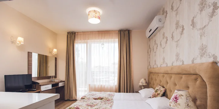 4* pobyt pro páry i rodiny na Slunečném pobřeží: ubytování až na 7 nocí, venkovní bazén a all inclusive program
