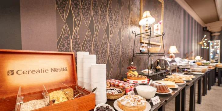 2 nebo 3 dny jen kousek od Nitranského hradu: snídaně i wellness pro dva