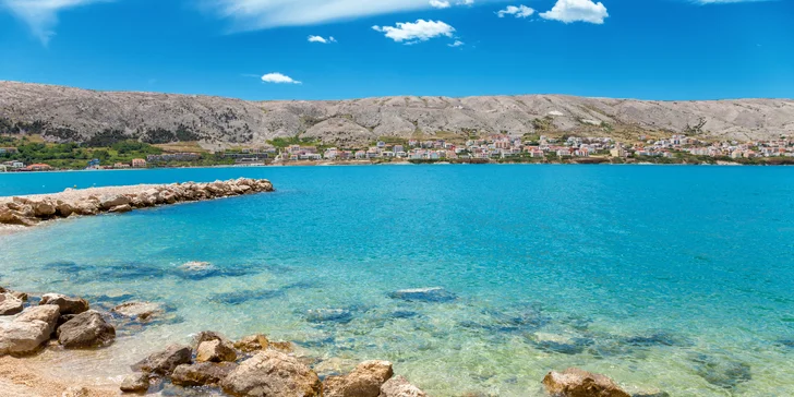 Na dovolenou do Chorvatska: hotel s polopenzí v centru Pagu, 150 m od pláže