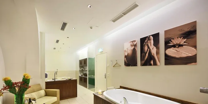 4* zámecký hotel v rakouském lázeňském Badenu s neomezeným wellness