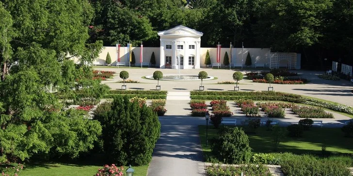4* zámecký hotel v rakouském lázeňském Badenu s neomezeným wellness