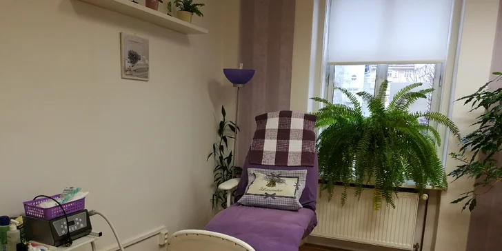 Proměna, s níž rozkvetete: beauty balíček s kosmetikou i foukanou