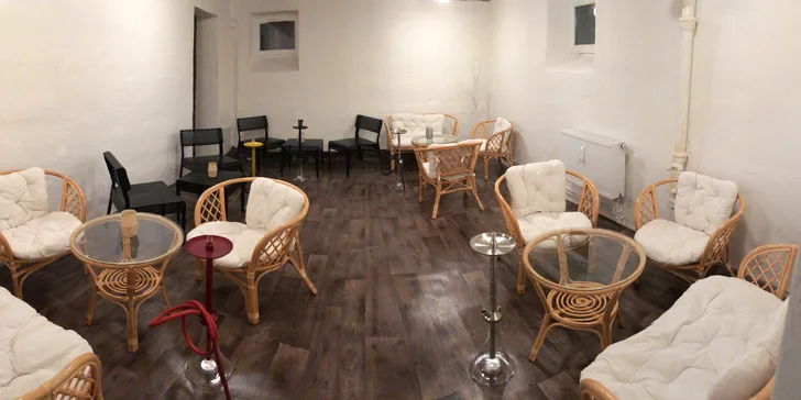Příjemné odpoledne pro dva: vodní dýmka a čaj nebo drink podle výběru