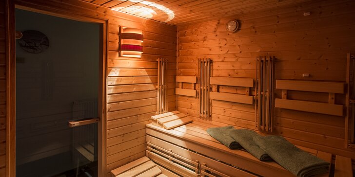 Prohřejte se: 90 minut privátní sauny pro dva se zapůjčením ručníků a osušek