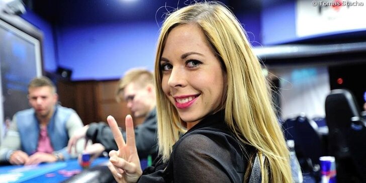 Škola pokeru s profesionální hráčkou Adélou Pecháčkovou