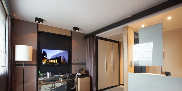 V pokoji nechybí ani satelitní LCD TV a připojení k Wi-Fi.