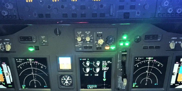 Na 30 či 60 min. pilotem: simulátor Boeing 737 pro pocit reálného letu