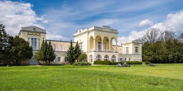 3denní pobyt na Moravě: vstup do termálů nebo neomezená konzumace vína