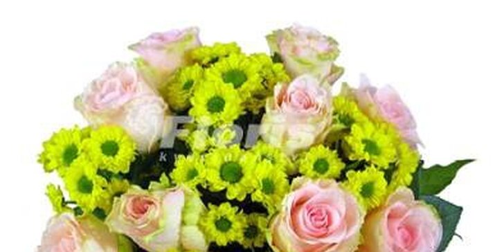 Nádherná kytice z holandských růží, kal či gerber