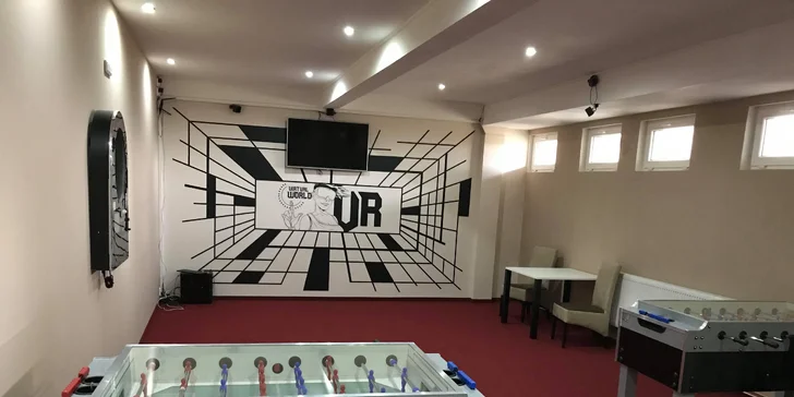 Zahrajte si: hodina bowlingu až pro 8 os. i virtuální realita až pro 3 hráče
