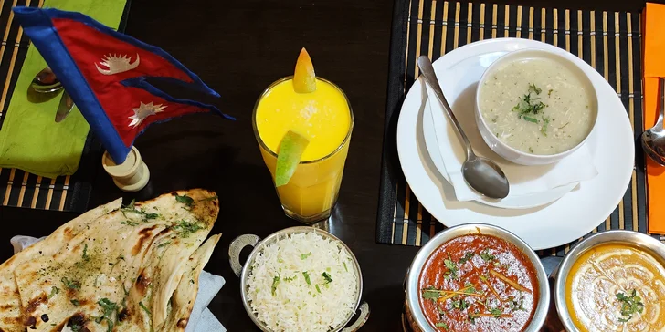 Chybět nebude ani milovaná klasika v podobě Chicken Tikka Masala nebo Chicken Butter.