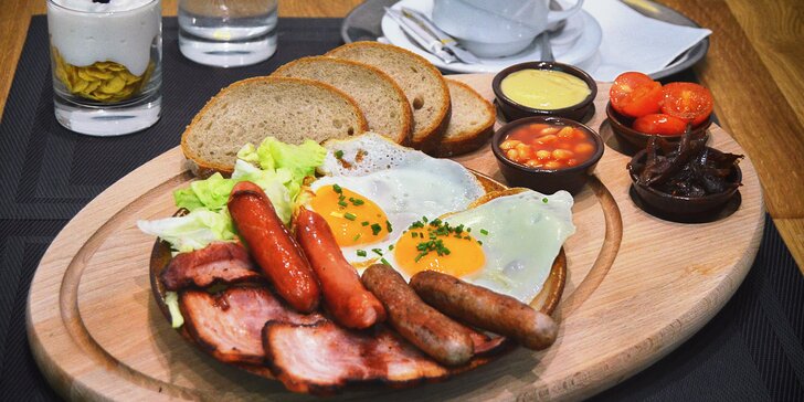 Bohatá farmářská snídaně: slaná či sladká, v restauraci s vlastní farmou