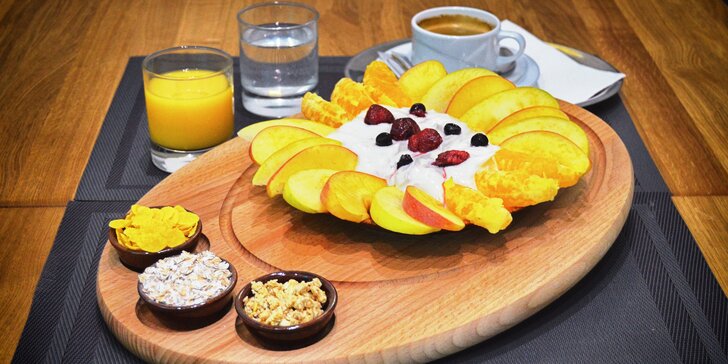 Bohatá farmářská snídaně: slaná či sladká, v restauraci s vlastní farmou