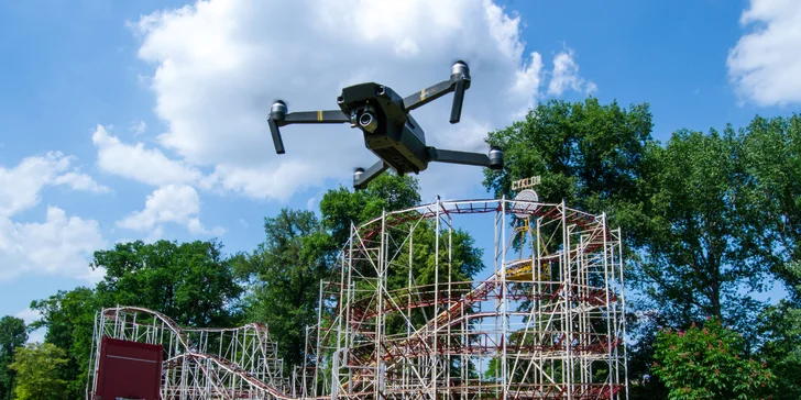 Půjčení dronu dle výběru i s příslušenstvím a školením: na den nebo víkend