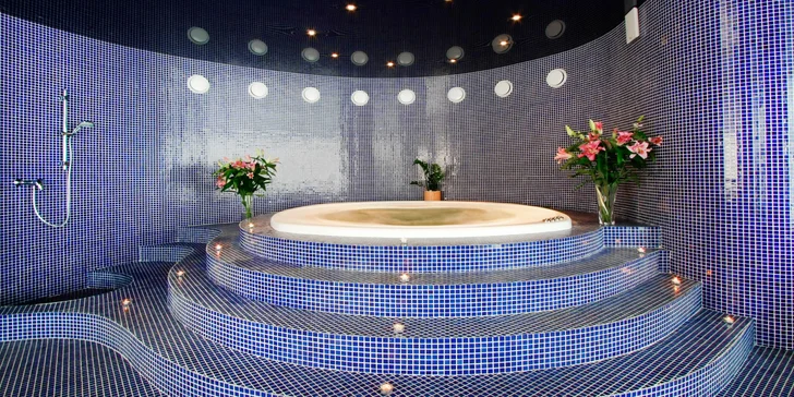 Dámská jízda v Mariánských Lázních: plná penze, wellness procedury i slevy