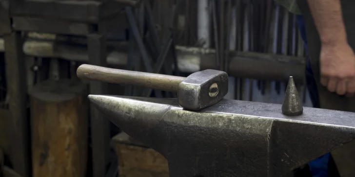 Kovářský workshop: Vyrobte podkovu, přívěsek nebo třeba nůž