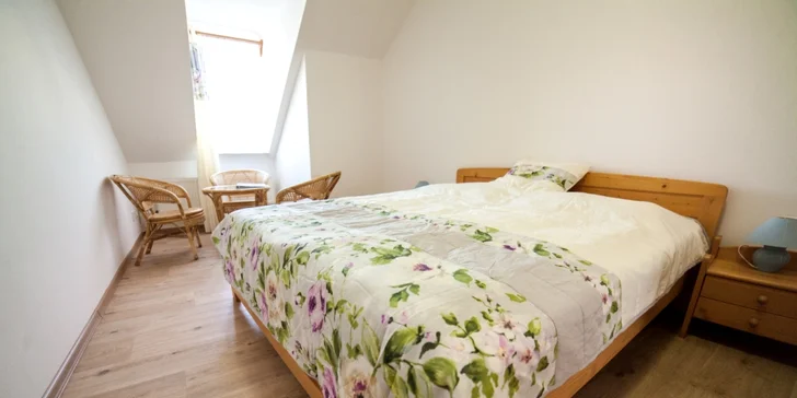 Pobyt pod zámkem u moravského Jadranu: lahodná snídaně i lahev vína