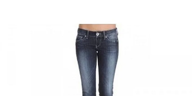 930 Kč za dámské rifle GUESS Jeans Daredevil v původní hodnotě 1250 Kč