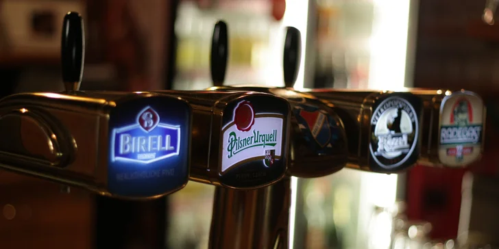 Na čepu je připraven Radegast, Kozel, Pilsner Urquell a Birell.