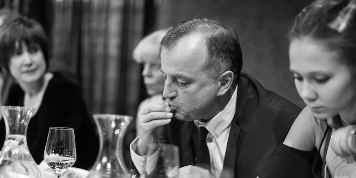 Vstupenka na divadelní představení Srpen v zemi indiánů v Divadle v Celetné