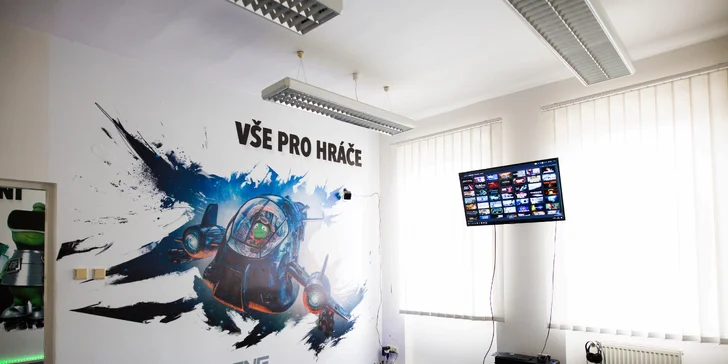 Staň se virtuálním závodním pilotem: pilotuj 180 typů závodních vozů