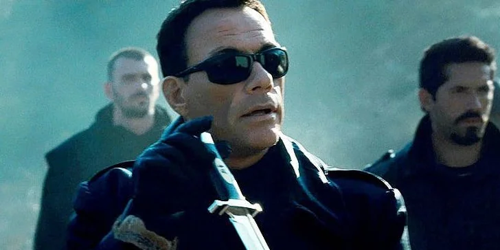 Dva lístky na akční film Expendables Postradatelní 2