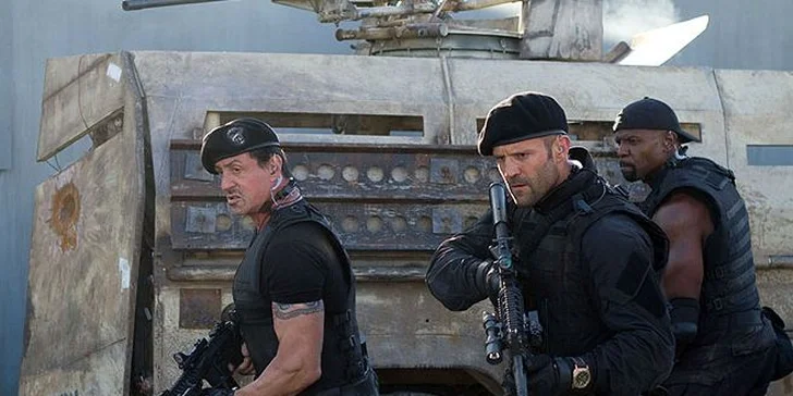 Dva lístky na akční film Expendables Postradatelní 2