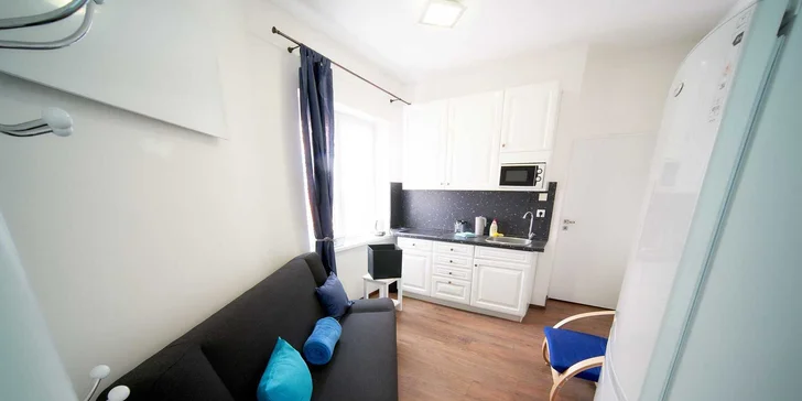 Apartmán Paul má koupelnu se sprchou, jednu TV a samostatný vchod z ulice.