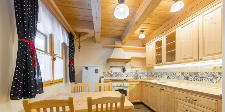 Tradiční ubytování v Beskydech: apartmány až pro 4 os., polopenze i wellness