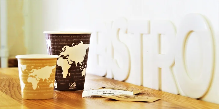 Vzpruha pro cestu městem: espresso nebo sójové cappuccino s sebou