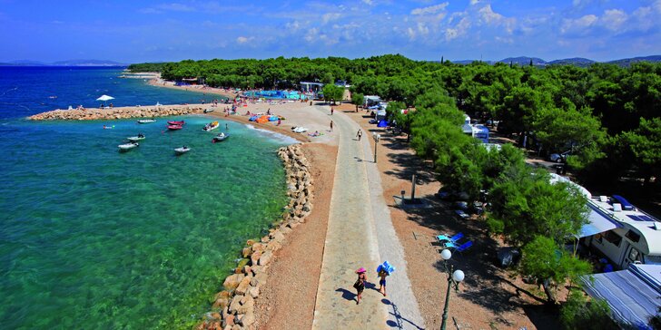 4* resort v chorvatském Šibeniku s aquaparkem a v blízkosti národních parků