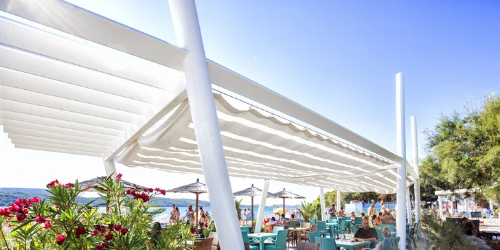 4* resort v chorvatském Šibeniku s aquaparkem a v blízkosti národních parků