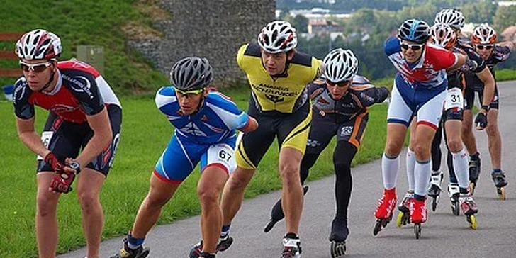 100 Kč za lekci inline bruslení pro dospělé v hodnotě 200 Kč