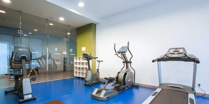 Luxusní dovolená v 5* resortu v zátoce přímo u pláže: polopenze, balkon, bazény