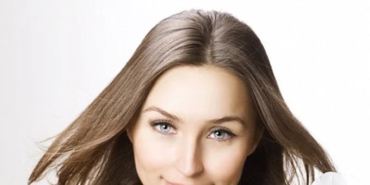 350 Kč za mytí, střih, foukanou a styling pro všechny délky vlasů