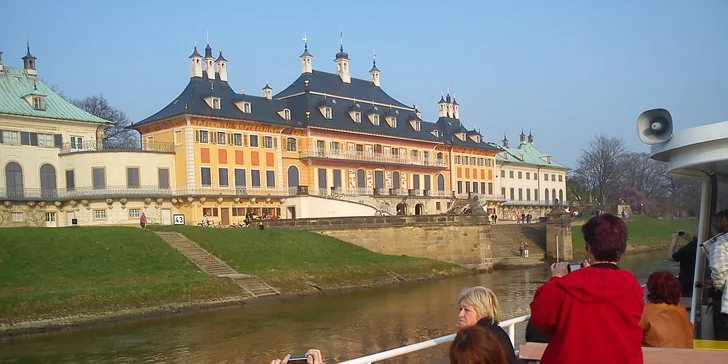 Vlakem na Popelčin zámek Moritzburg a plavba lodí do Pillnitzu v ceně