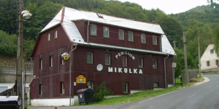 Pobyt v penzionu v Krušných horách pro nadšené turisty s polopenzí a výlety
