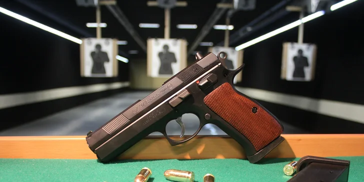 Nadupané střelecké balíčky pro 1–4 pistolníky: 3 nebo 6 zbraní s až 240 náboji