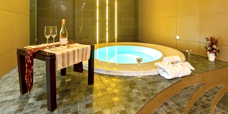 Pohádkový pobyt na zámečku se snídaní a wellness, jen 20 km od Bratislavy