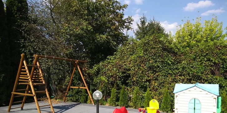 4* pobyt se snídaní v historickém Krakově: vstup do bazénu a sauny pro dva