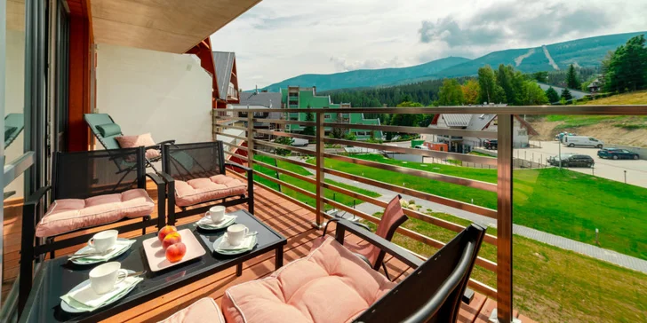 Ten nabízí ubytování v krásných apartmánech s výhledem do přírody.